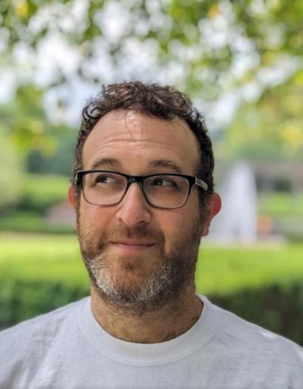 Photo of Director/Animator Elliot Lobell